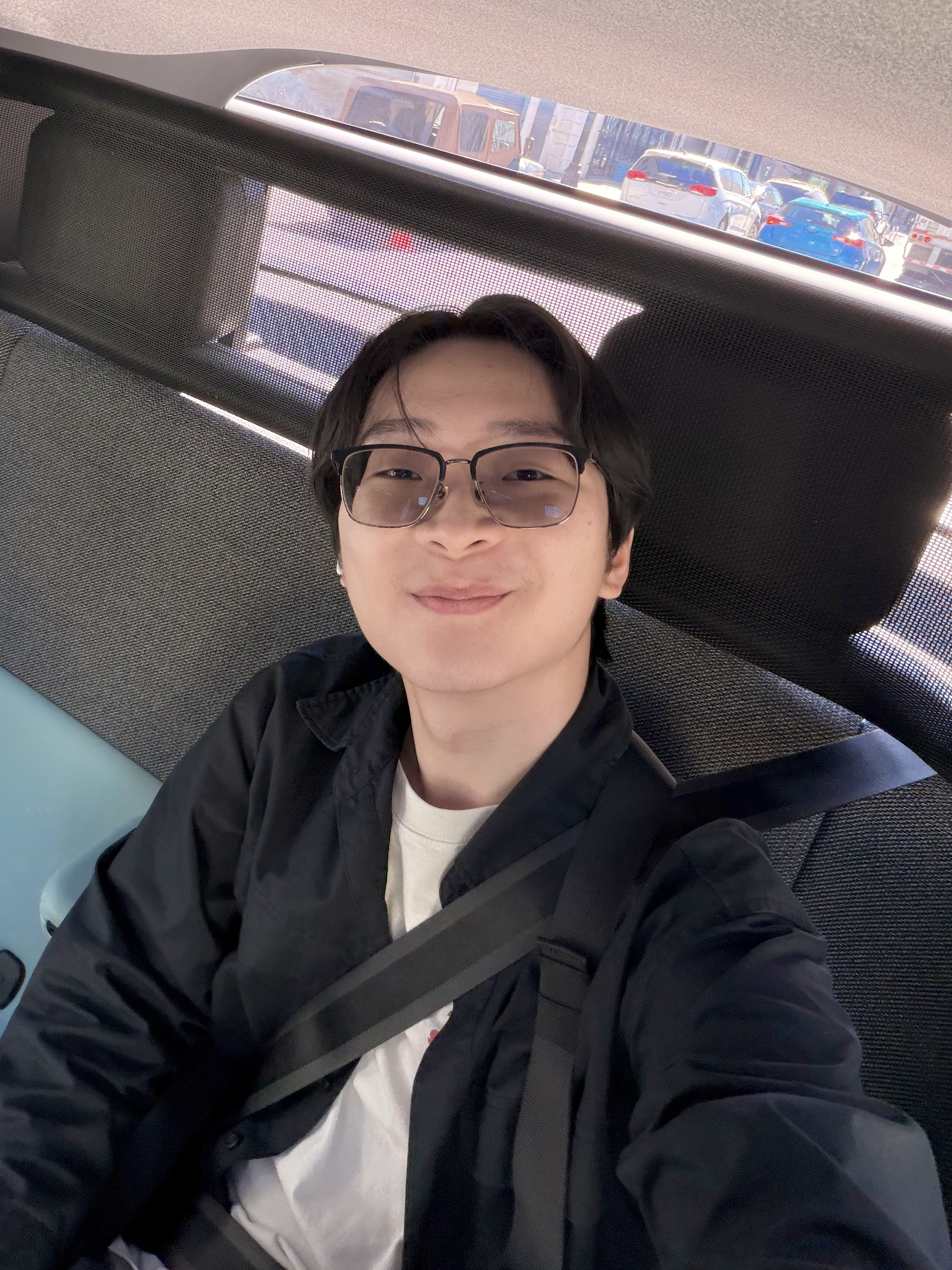 Linkai taking a selfie